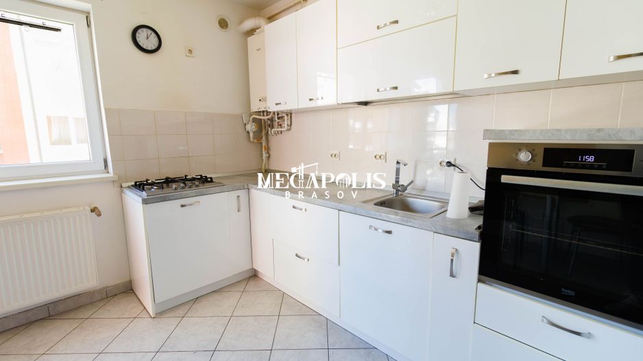 Apartament 2 Camere Decomandat / Etaj Intermediar Sanpetru - Poză 11