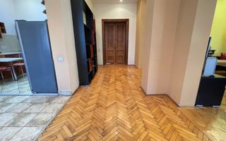 Apartament  spatios de vanzare intr-o cladire istorica - Poză 2