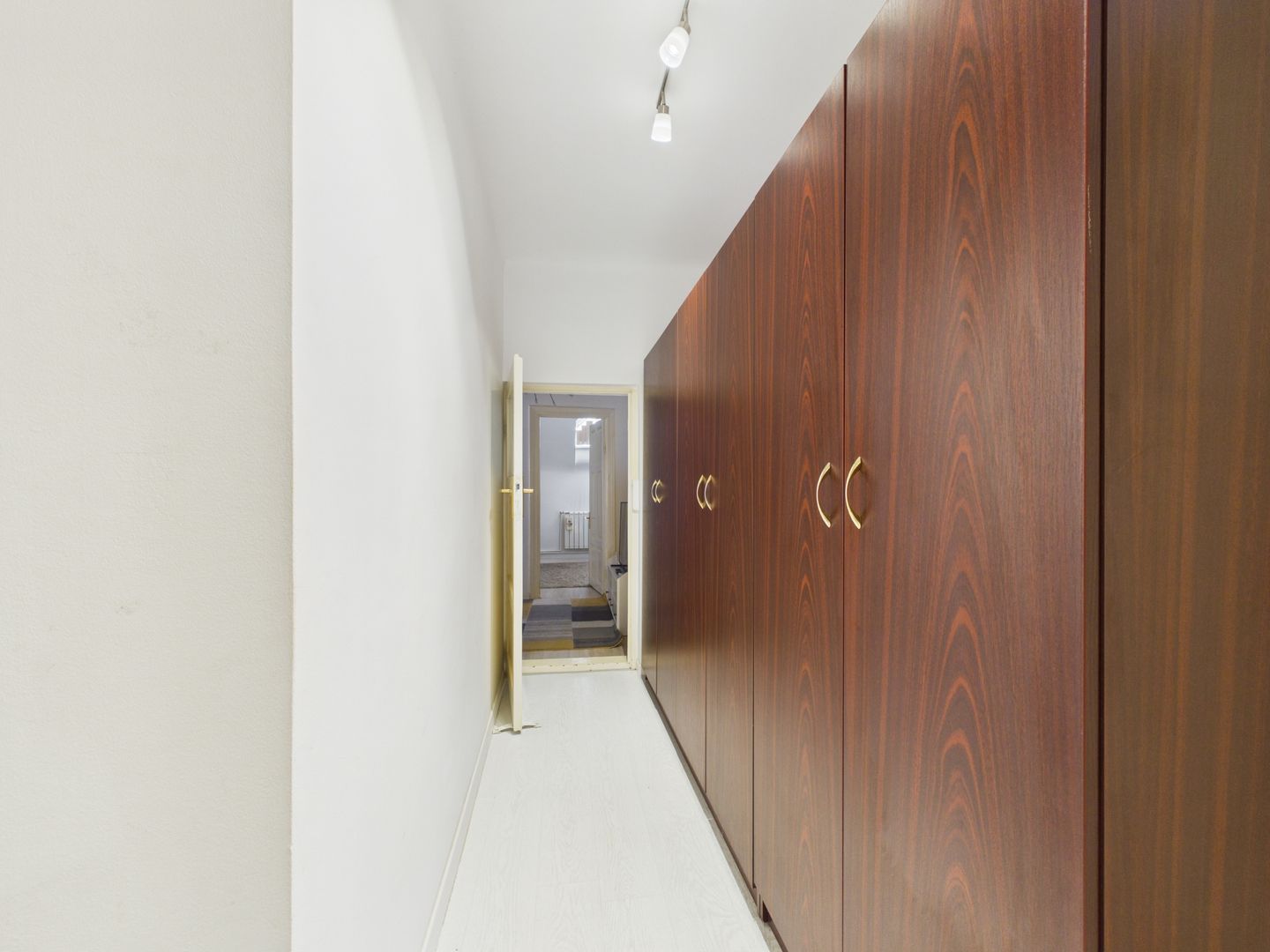 Apartament 2 camere în vilă istorică | Kiseleff | curte | 7 min metrou - Poză 14