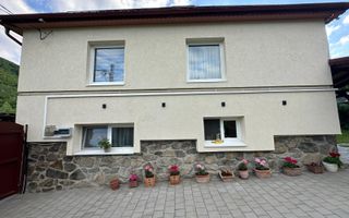 Casă individuală | 4 Camere | 150 MPU | Cisnădioara - Poză 1