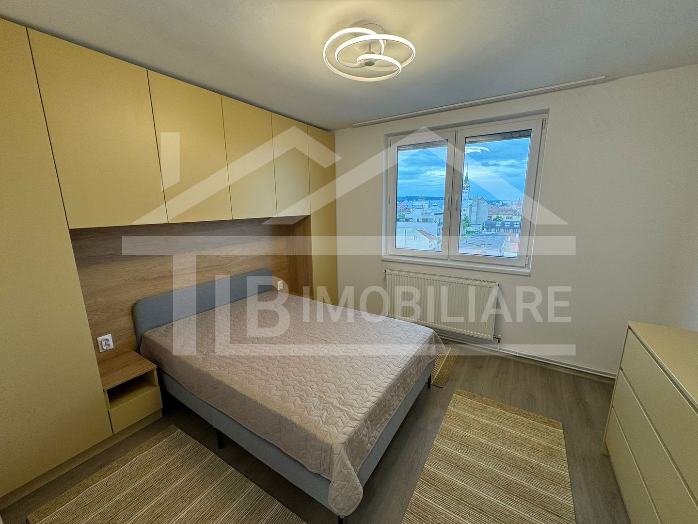 Apartament cu 2 camere, 60mp, decomandat, Zona Central - Poză 4