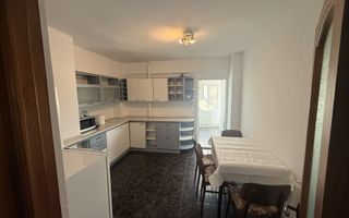 Apartament 3 camere de inchiriat, Piata Independentei, Albesti - Poză 2