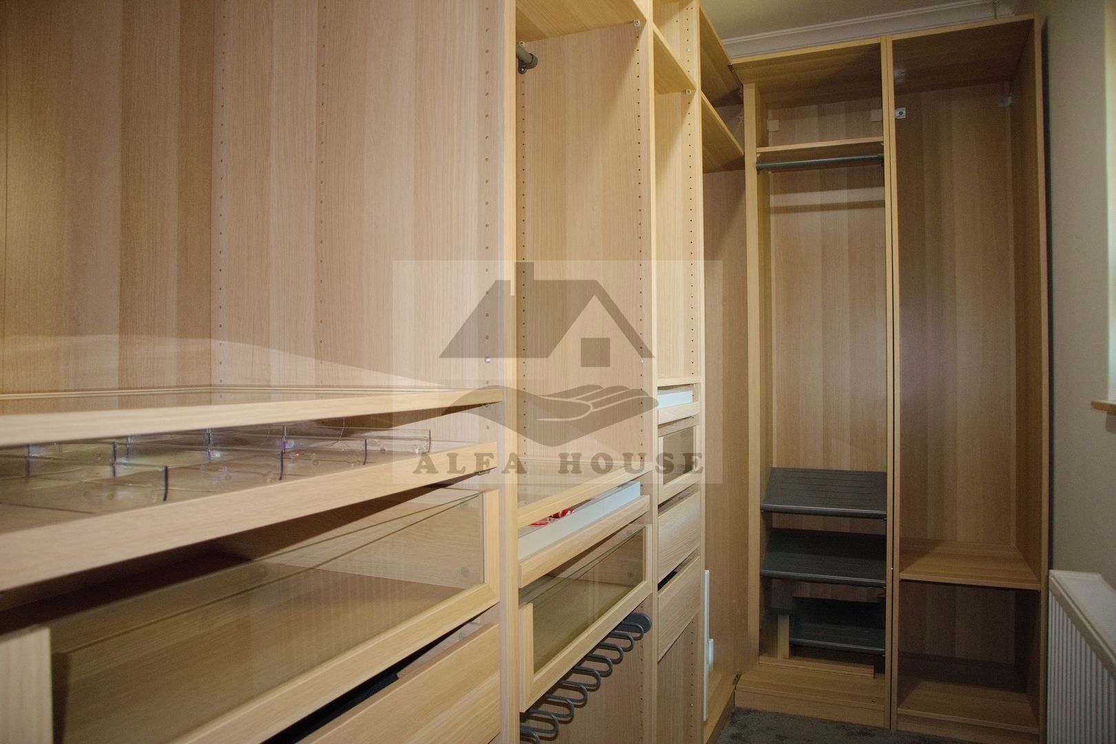 Casa deosebita cu 4 camere, 228 mp, Brașov - Cartierul Stupini - Poză 19