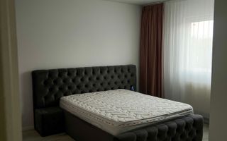 AP. 4 CAMERE - LA VILA, CENTRALA PROPRIE, CURTE, BUCATARIE INCHISA - Poză 2