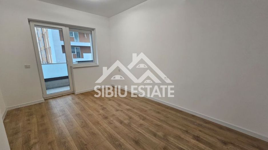 Apartament 3 camere decomanadate Calea Surii Mici - Poză 3