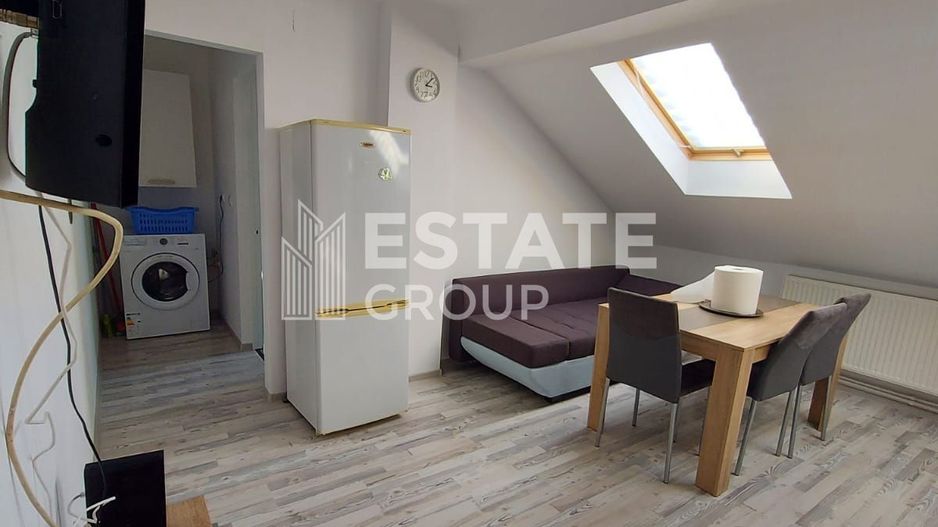 Mansarda cu 2 camere, Girocului - Poză 1