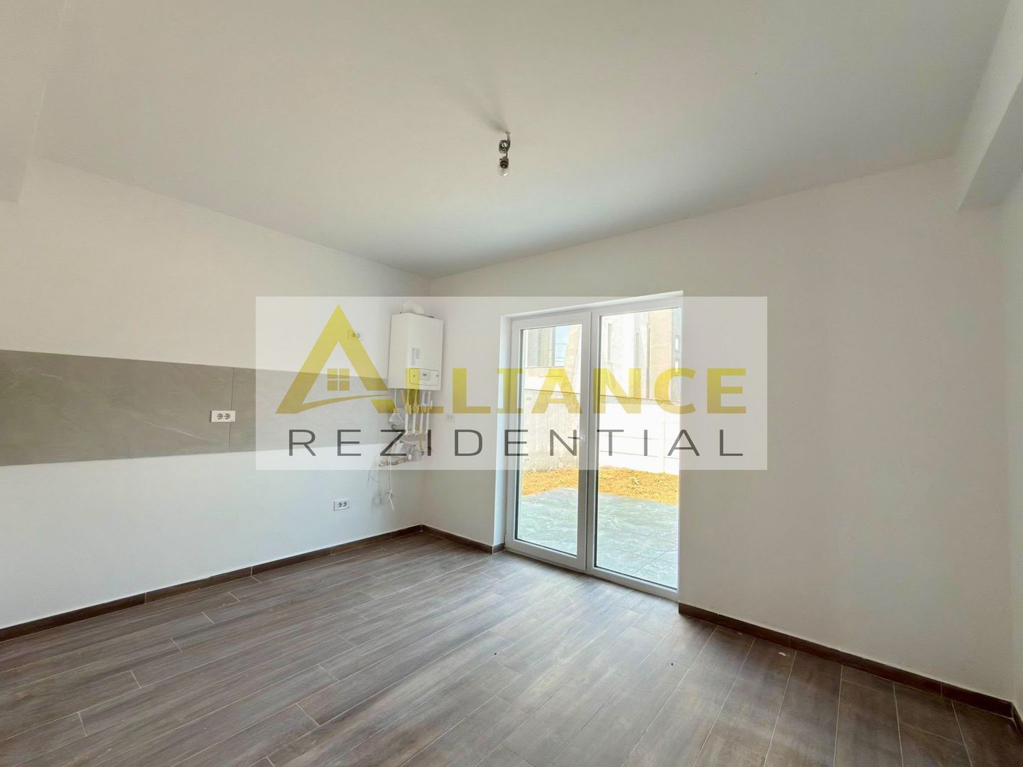 Vila individuala - 5 camere - 3 bai -Teren 310 MP-200 M DE STV - Poză 7