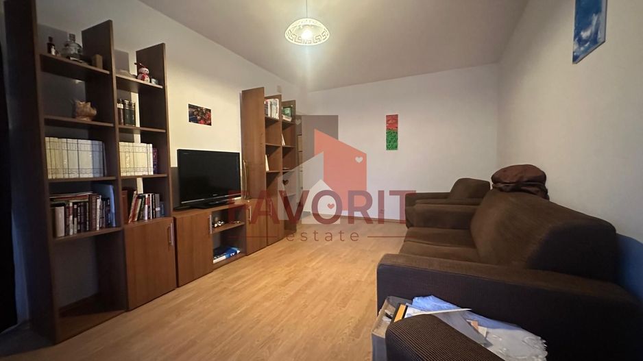 3 camere | zona excelenta | izolat interior | etaj intermediar | - Poză 1