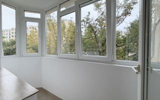 4 camere etaj 2 bloc 1982 vedere spate Teiul Doamnei - Poză 8