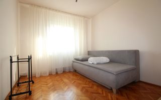 Zona linistita, 3 camere, centrala proprie - Poză 1
