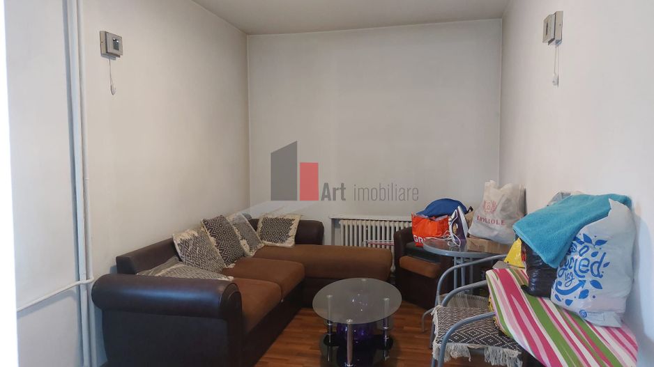 Apartamentul "SUPERMETO", pozitie foarte buna, amenajat - Poză 3