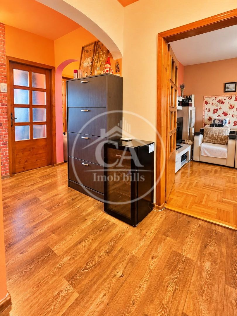 Apartament de vanzare cu 3 camere in zona Nufarul, Oradea - Poză 3