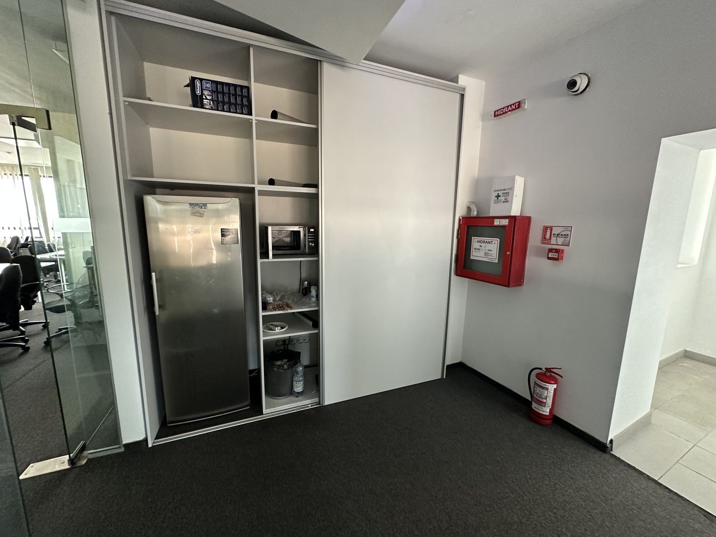 Spațiu  inchiriat   birouri   316 mp - Poză 12