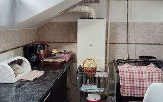 Apartament cu 2 camere, spațiu de depozitare de 30 mp, Florești. - Poză 2