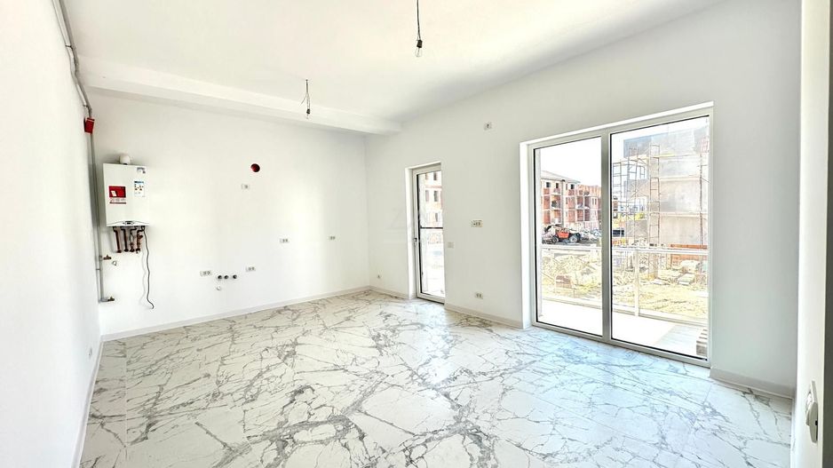 Bloc nou cu finisaje deosebite. Etaj intermediar. Loc de parcare. - Poză 1