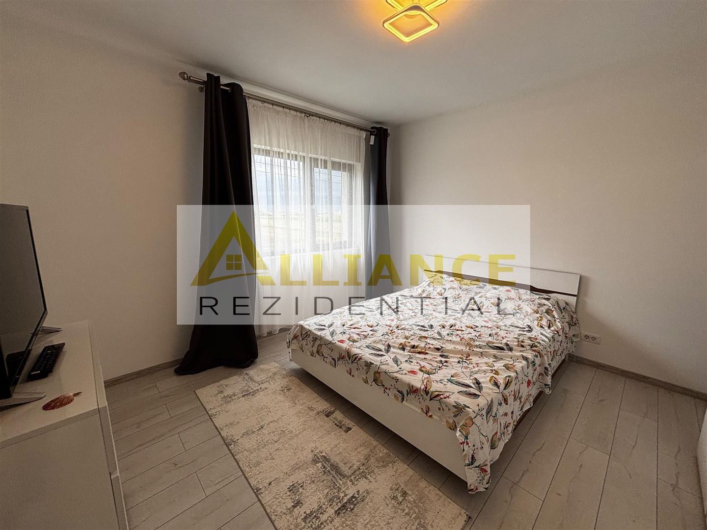 Casa individuala 4 camere  2 băi  mobilat-utilată - Poză 9