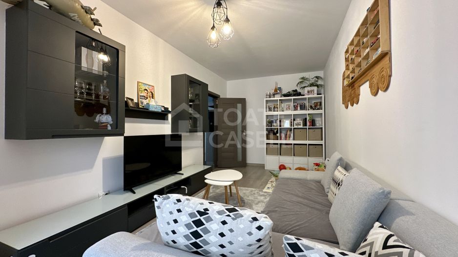 Apartament modern și luminos | decomandat | parcare subterana - Poză 2