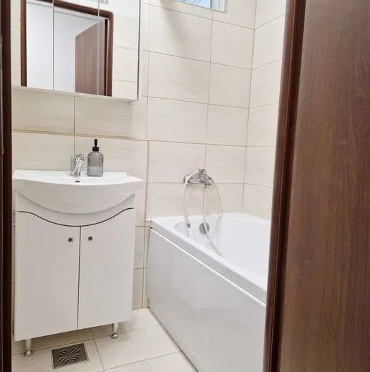 Apartament cu 2 camere de inchiriat, 9 minute Metrou Tineretului - Poză 6