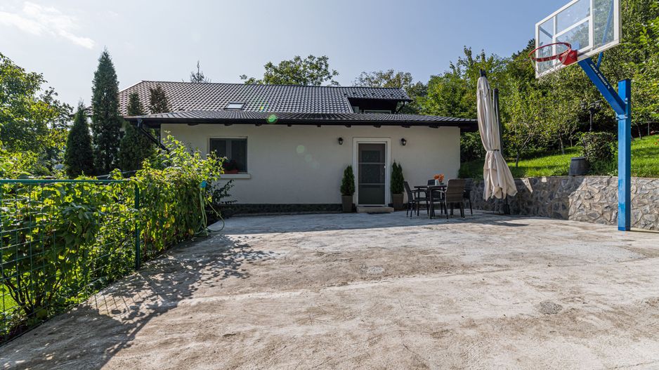 Vila de lux,  de inchiriat! Drumul Poienii! - Poză 49