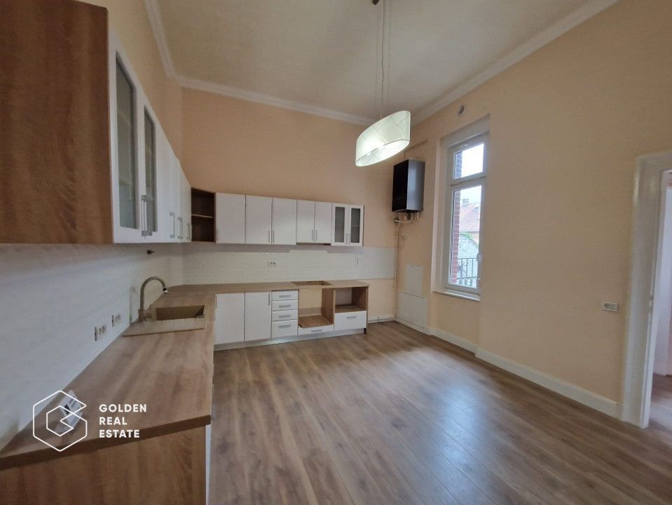 Apartament 5 camere complet renovat, loc de parcare, Palatul Bohus - Poză 4