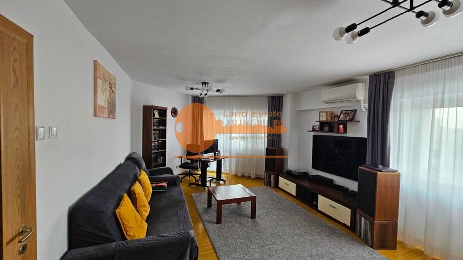 Apartament cu 4 camere in zona Turda-Parcul Regina Maria - Poză 1