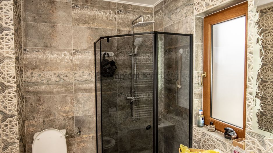 Sapient | Casă renovată situată la intrarea în loc. Nojorid - Poză 12