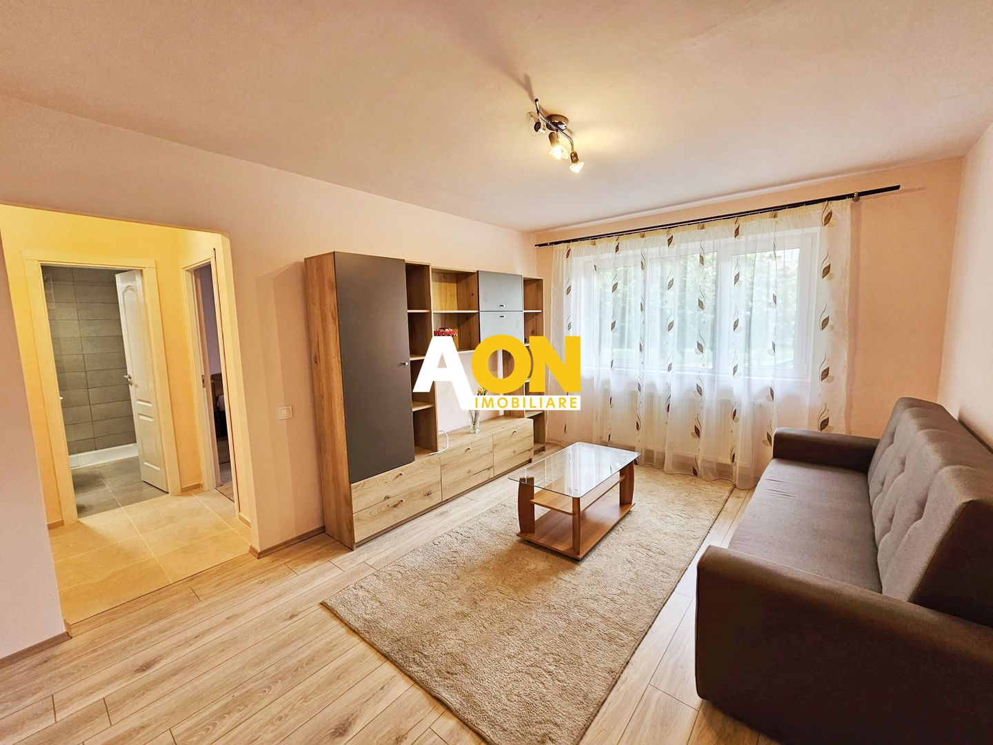 Apartament 2 camere, 46 mp utili, renovat, in apropiere de Parc - Poză 1