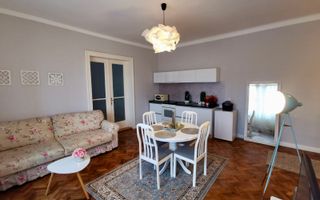 Apartament cu 2 camere în zonă ultracentrală – Sibiu - Poză 1