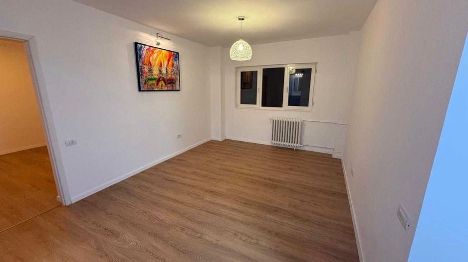 AP. 2 CAMERE DRISTOR, LOC PARCARE, NEMOBILAT, METROU 2 MINUTE - Poză 1