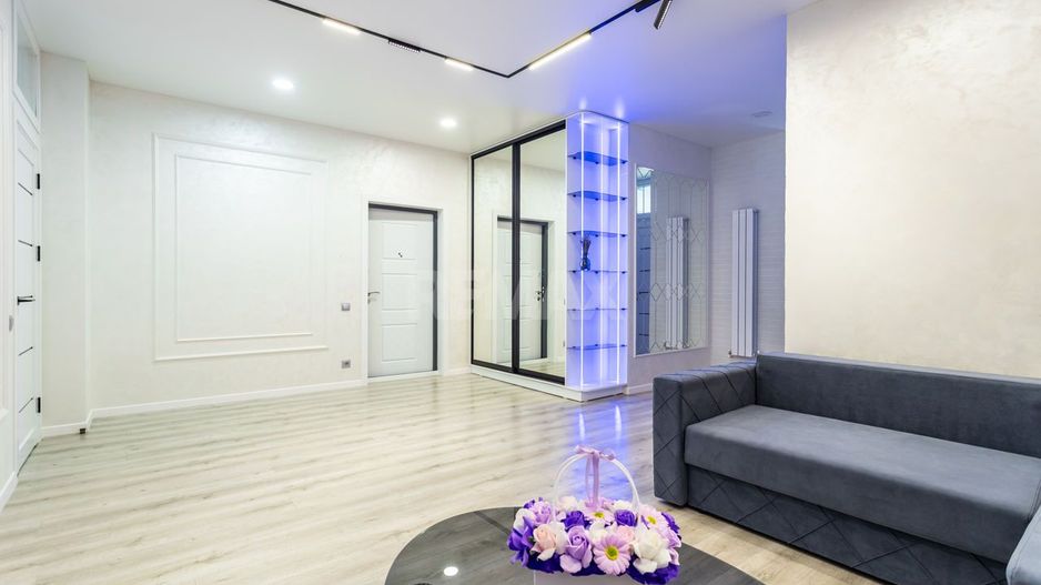 Se oferă în chire apartament cu 2 camere și living, 96 mp, Inamstro, Centru (str. Avram Iancu) - Poză 3