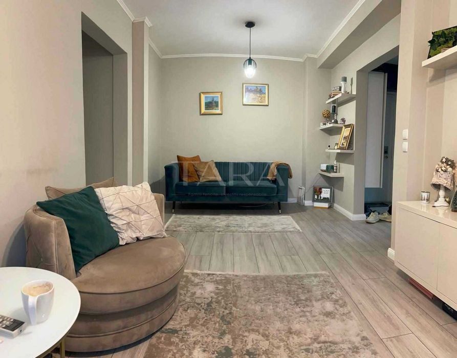 Apartament cu 4 camere, terasă de 250 mp, zona Liceul Prodeo –Mănăștur - Poză 2