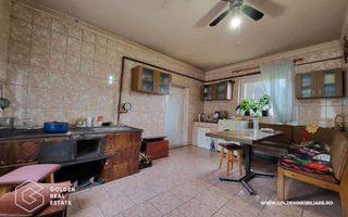 Casa mare, 3 corpuri de cladire, sat Lalasint - Poză 7