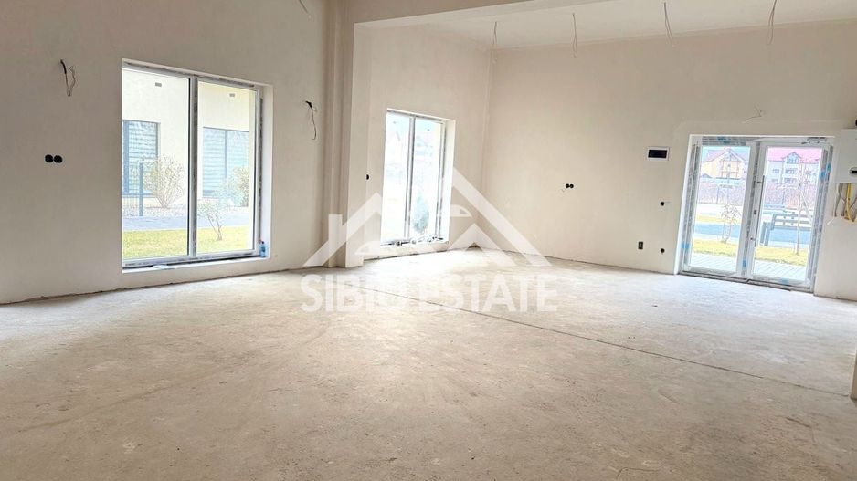 Spatiu comercial nou 66 mp cu teren propriu 41 mp si  2 locuri parcare - Poză 6