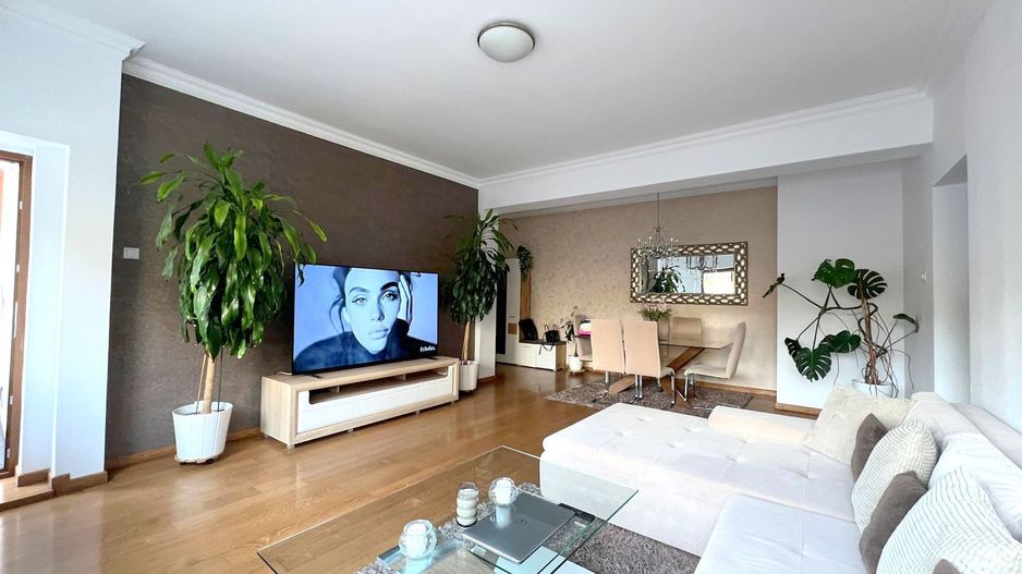 140mp etaj 1 Victoriei-Alexandru Ioan Cuza - Ultracentral - Poză 3