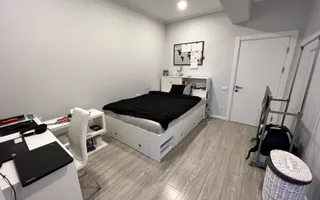 Parcare subterana si supraterana . Etaj 1 cu lift. Pozitie excelenta. - Poză 12