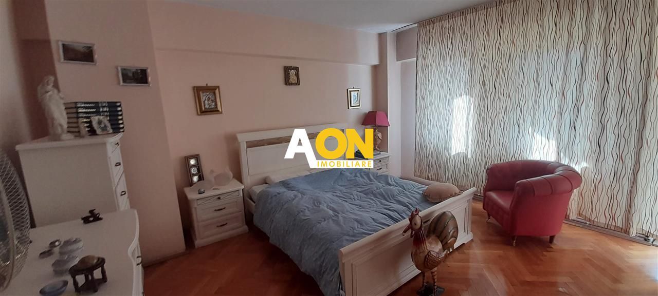 Apartament 3 camere cu scara interioara zona ultracentrala - Poză 9