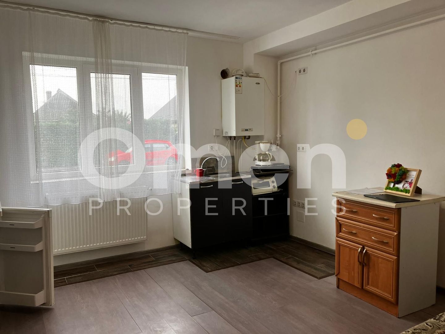 Garsonieră de vânzare, parter, 22 mp, mobilată și finisată – zona Nucului - Poză 1