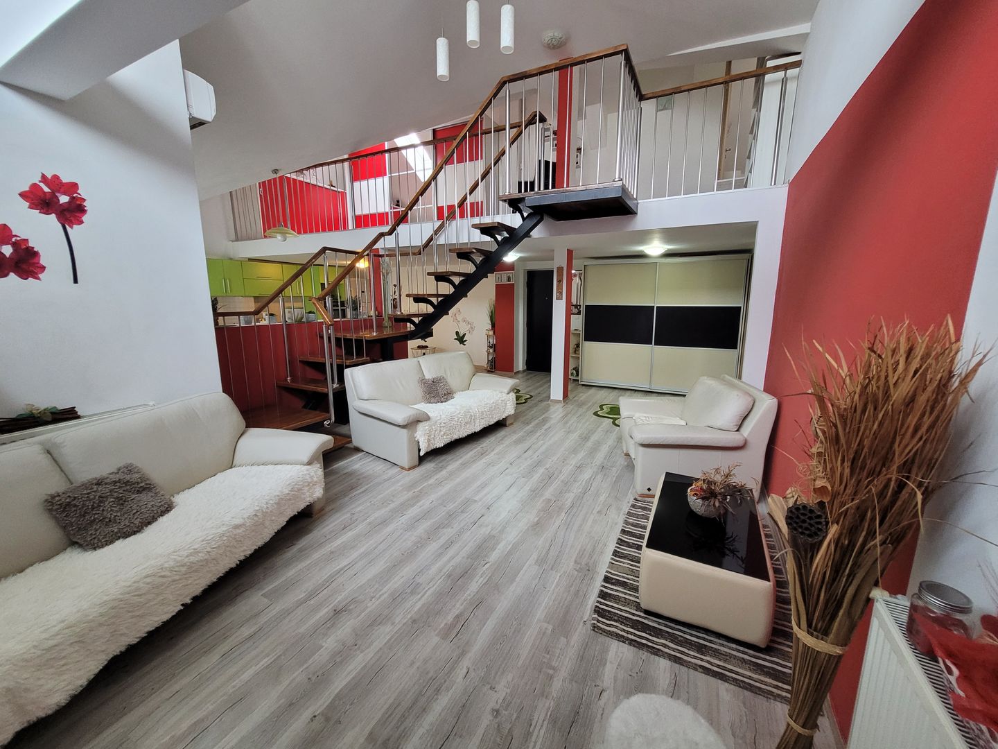 🏡Apartament pe 2 nivele, mobilat si utilat, ocupabil imediat. Lift.✨ - Poză 1