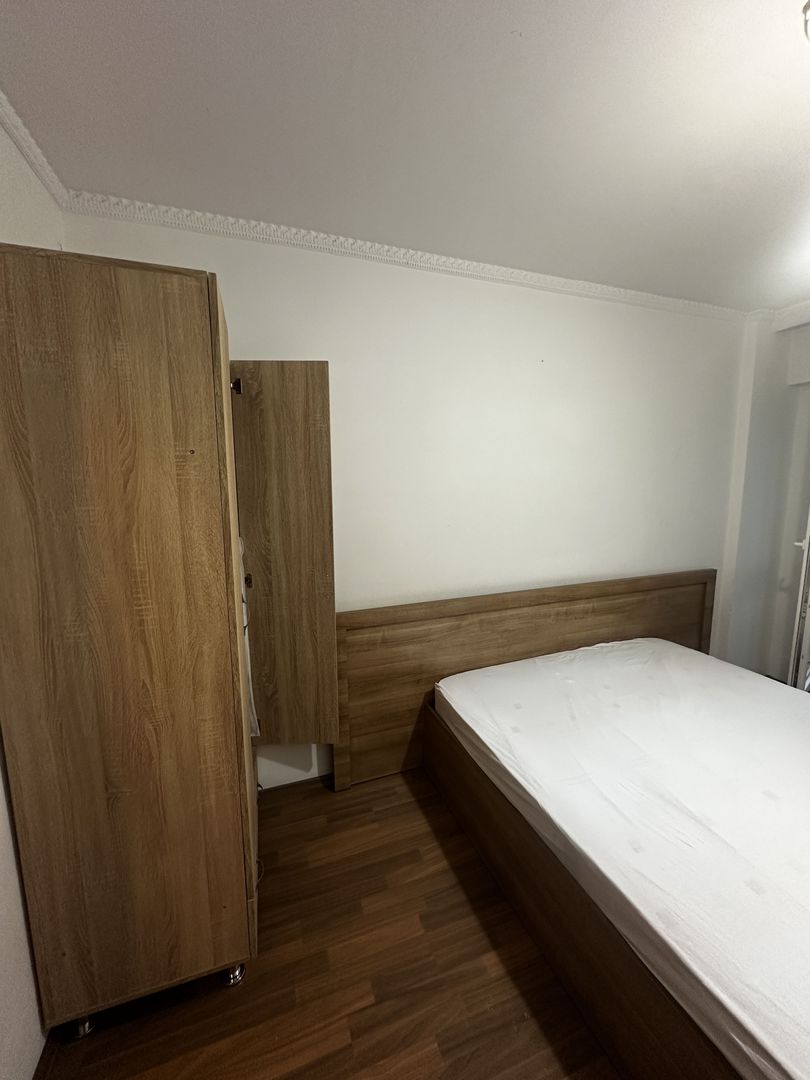 Apartament 3 camere Titan, vis-a-vis metrou, parcare, 2 băi - Poză 8