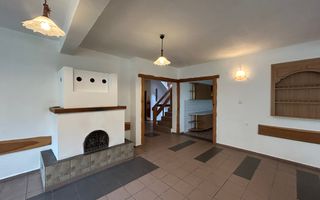 Pensiune cu potențial deosebit, vedere spectaculoasă spre Piatra Craiului - Poză 9