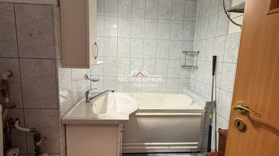 NECTORA IMOB-Apartament 3 camere, 2 bai, Zona Piata Decebal, Utilat - Poză 10