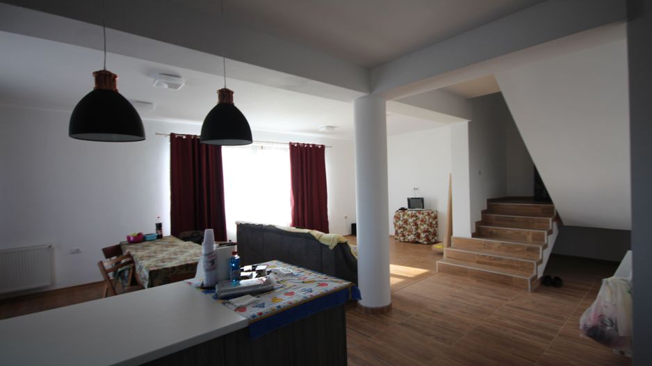 LOCUINTA TIP DUPLEX - Poză 6