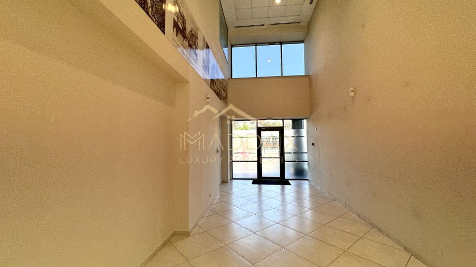 Spatiu comercial stradal *184mp* + curte *260mp* // Grozavesti - Poză 7