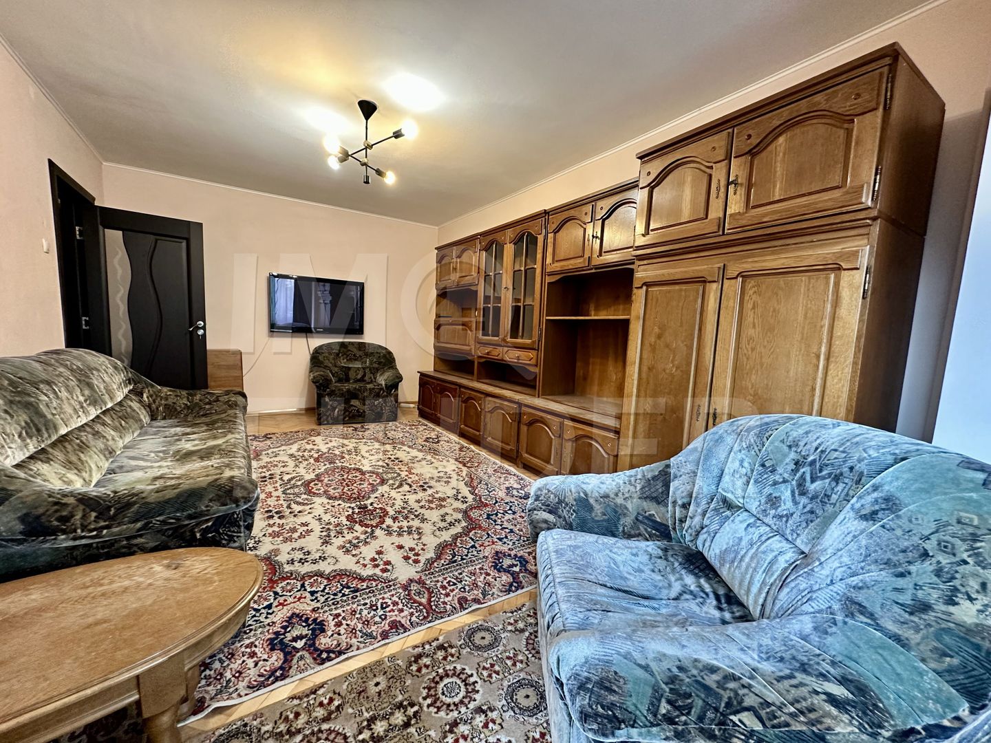 Inchiriere 3 camere decomandate, Marasti, Aurel Vlaicu, finisat clasic - Poză 3