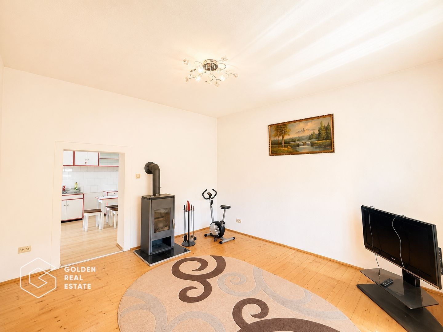 Casa cu teren 688 mp, 2 corpuri de cladire, Parneava - Poză 3