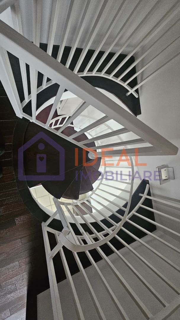 Casa Individuala cu 4 camere si garaj, zona Strand - Poză 9