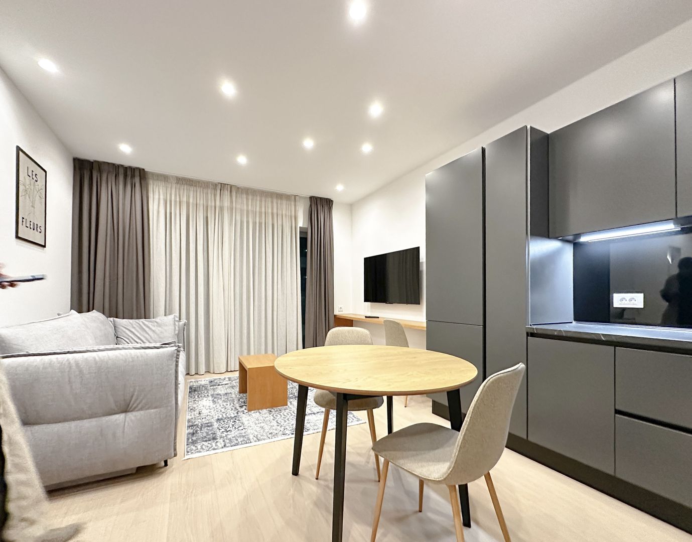 partament 2 camere de închiriat – Aviatiei Tower, Faza 2 - Poză 1