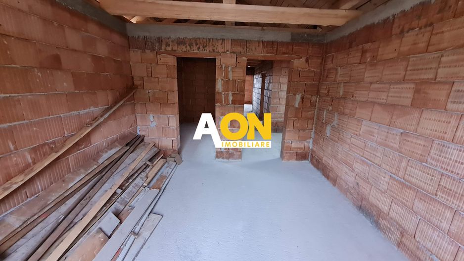 Casa 4 Camere la Rosu, 386 mp, Alba-Micesti - Poză 12