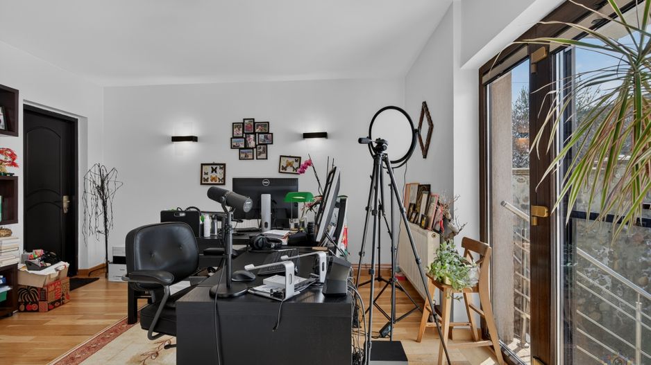 Vila cu design spectaculos, tehnologie smart & lifestyle complet - Poză 46