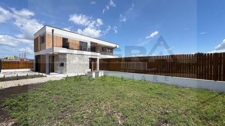 Casa unifamiliara de 170mp, teren 550mp, piscina, garaj, Sannicoara - Poză 9